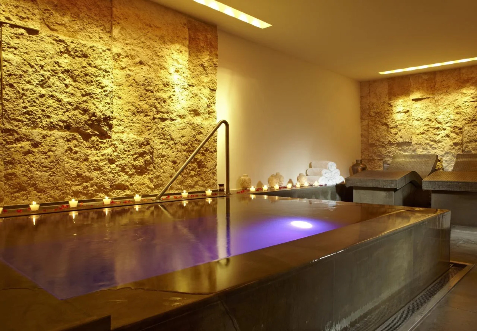 Buddha-Bar Hotel Budapest Klotild Palace