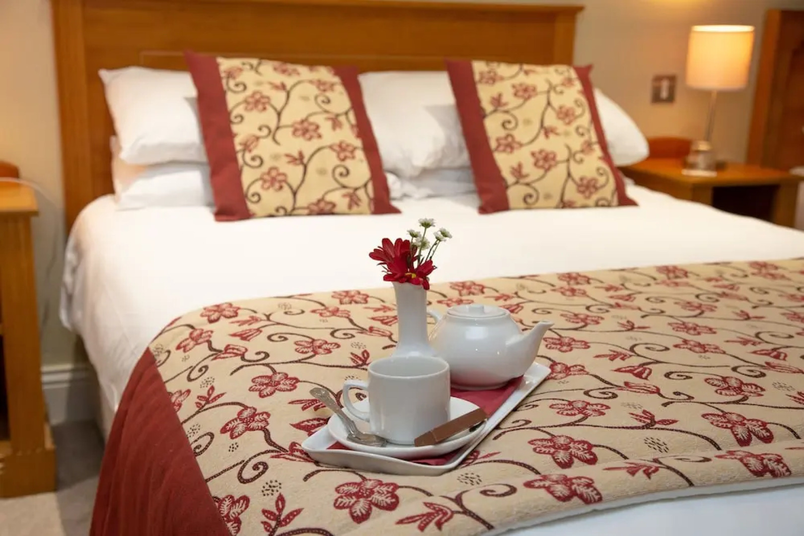 Peacockes Hotel & Complex