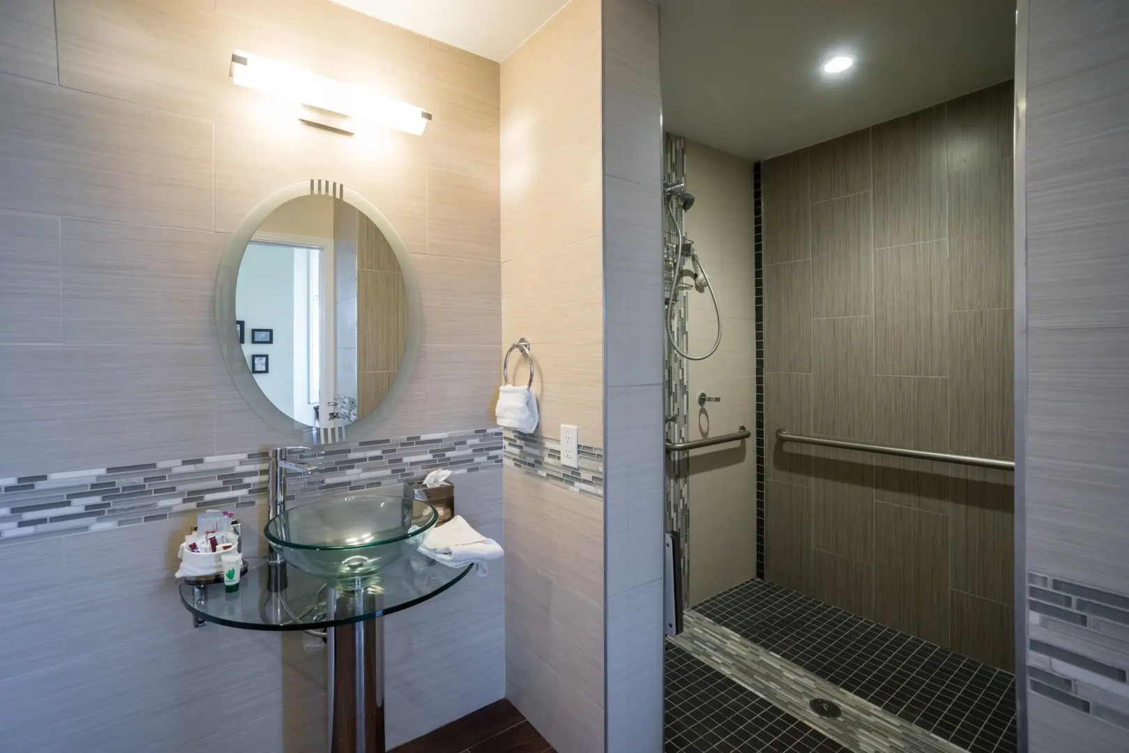 Rio Vista Suites