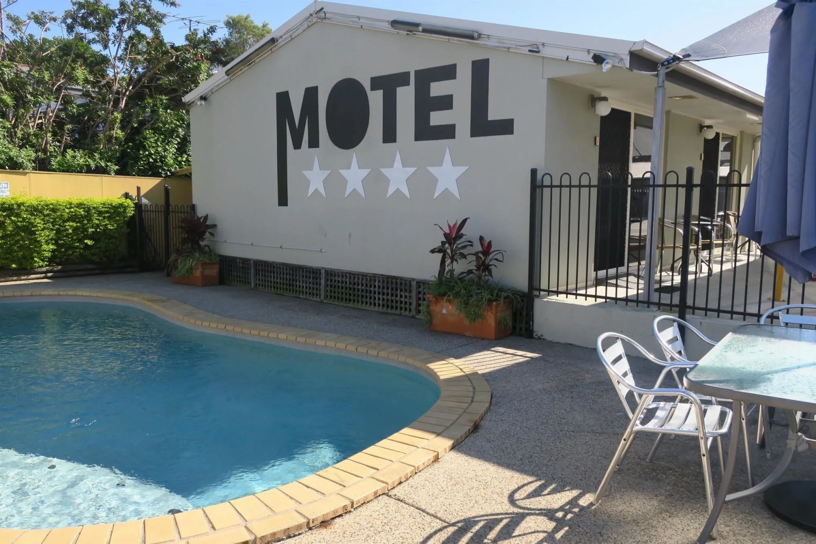 Caboolture Central Motor Inn, SureStay Collection by BW