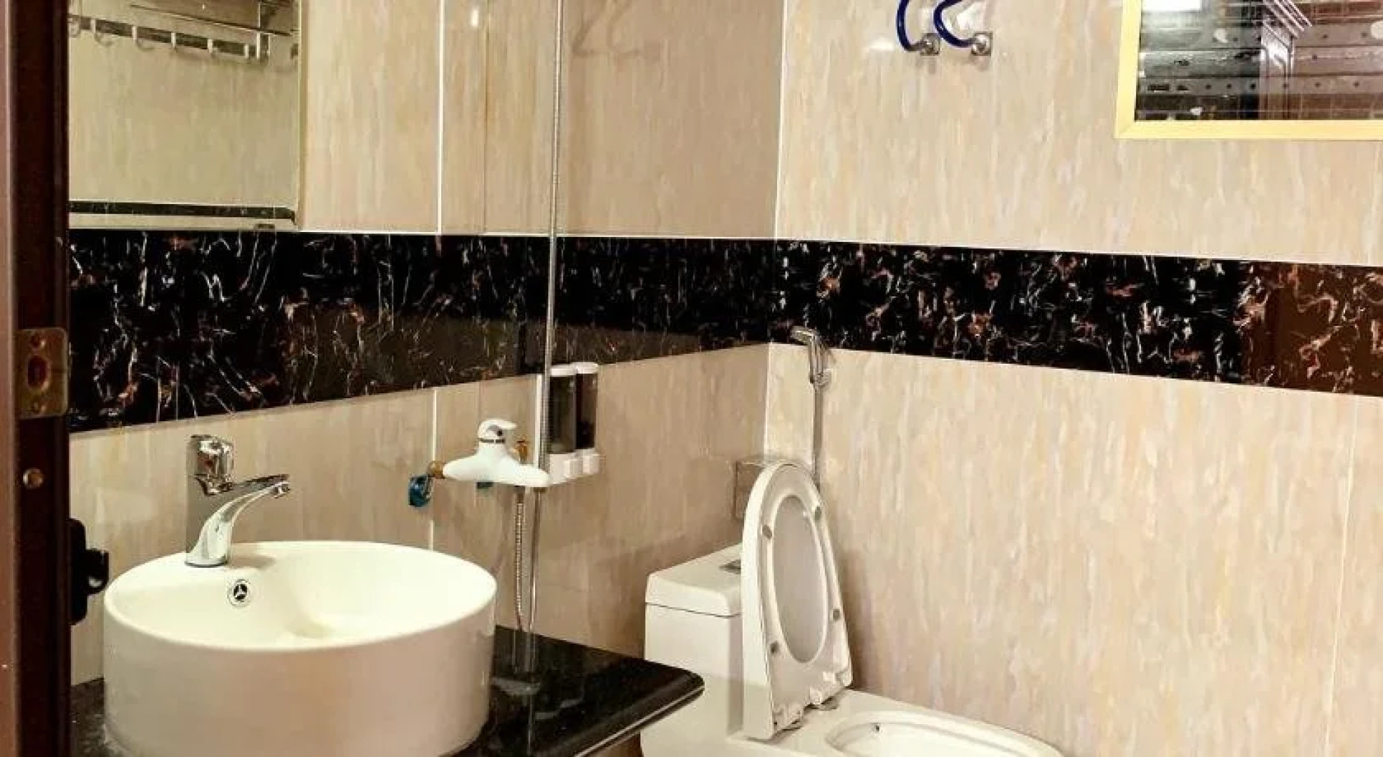 Cat Ba Mountain View