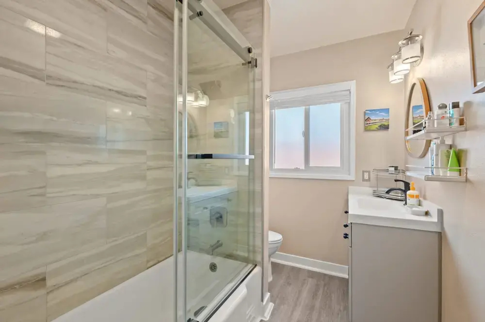 Whimsical Family Stay 10 Min Walk to PV Hospital