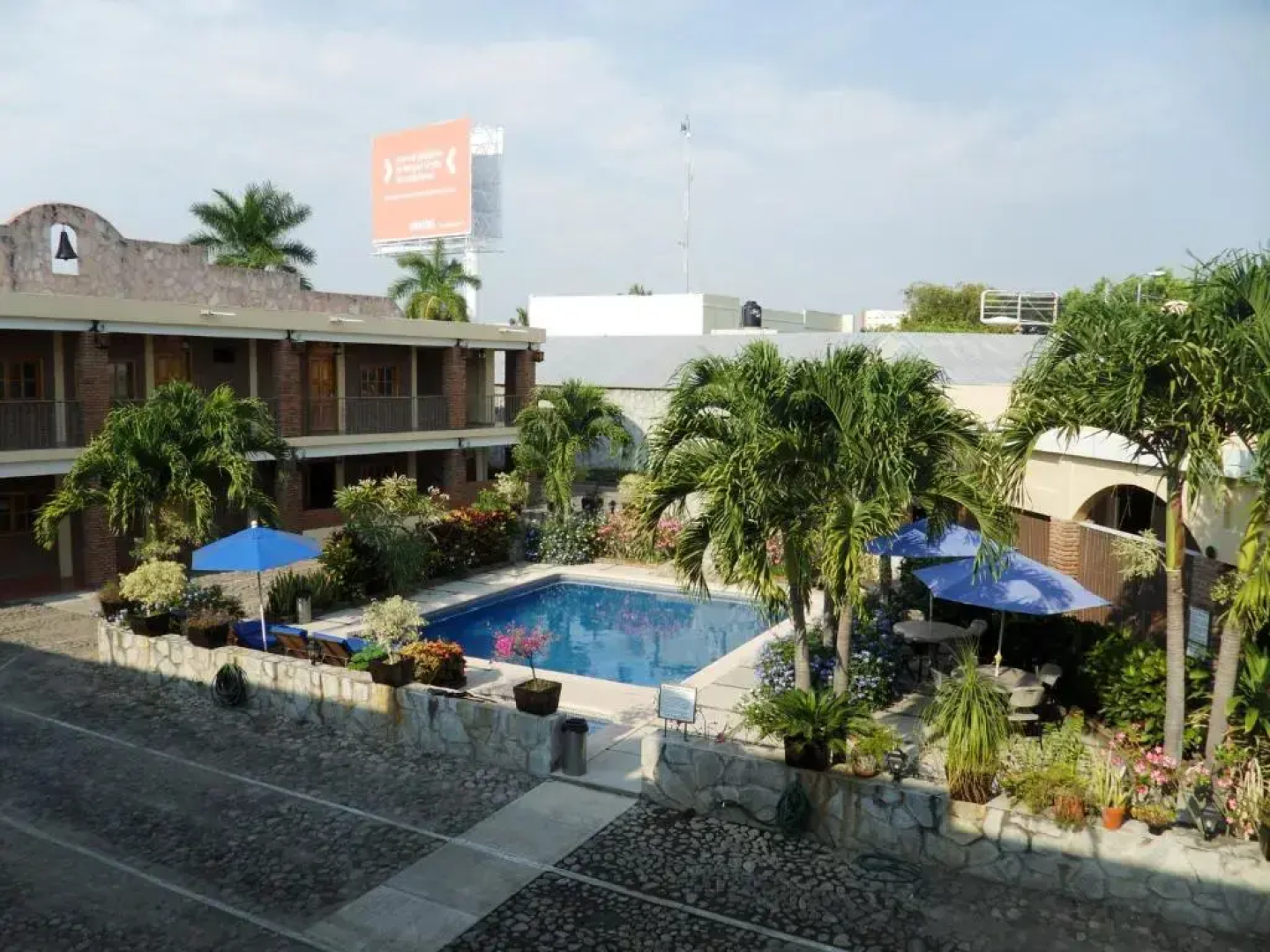 Hotel Montroi Express