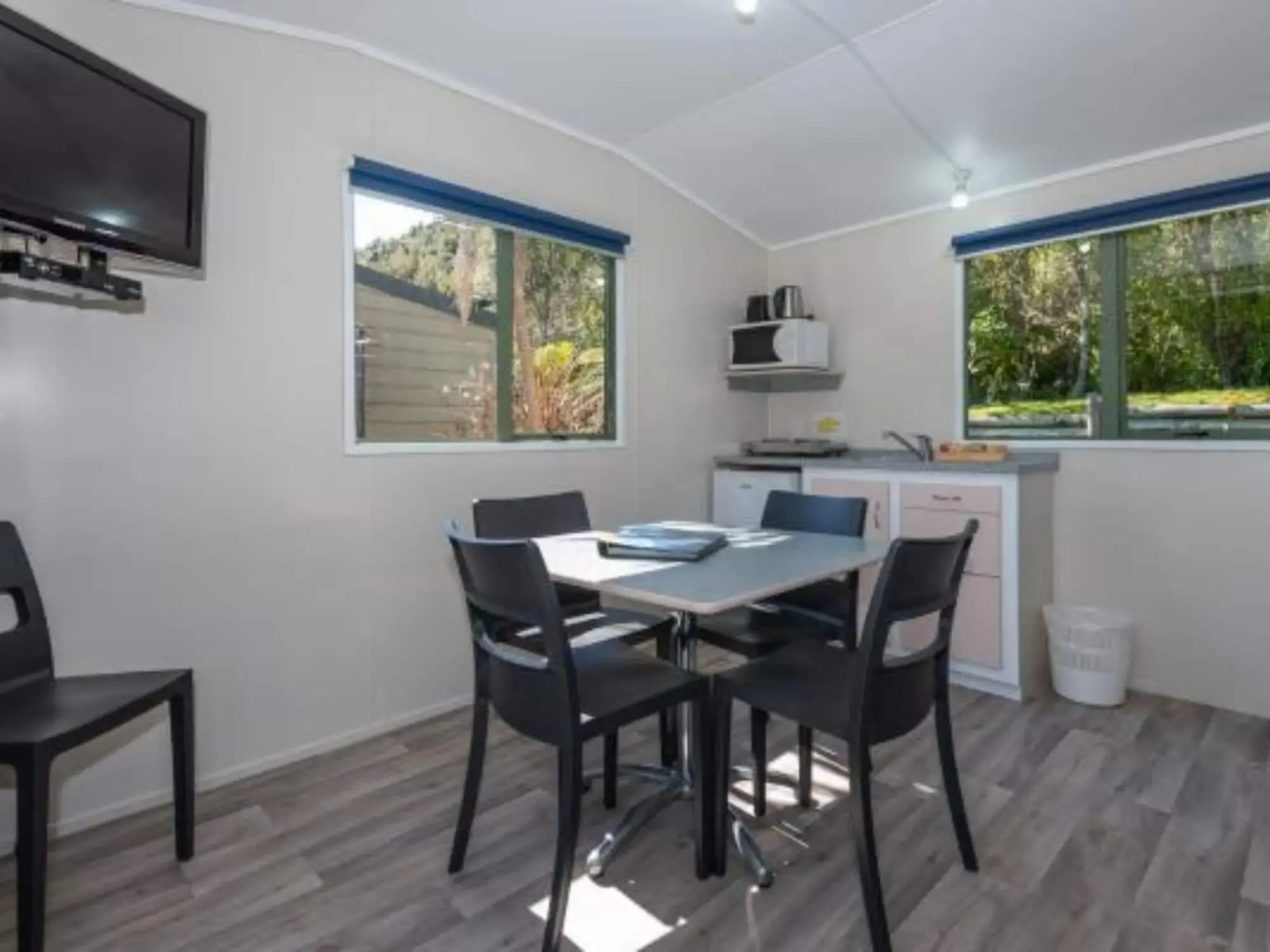 Blue Lake Top 10 Holiday Park