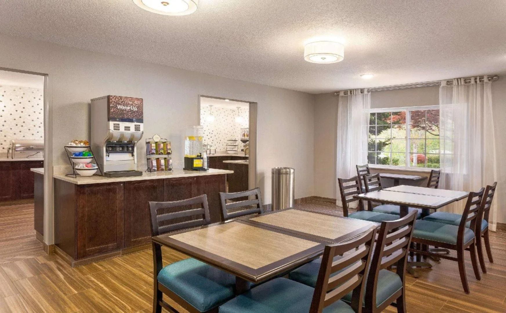 Comfort Inn & Suites Tualatin - Lake Oswego South