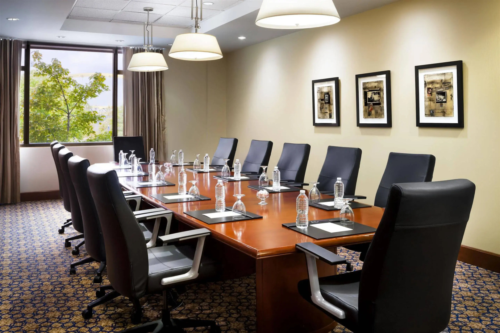 Sheraton Pittsburgh Hotel at Station Square