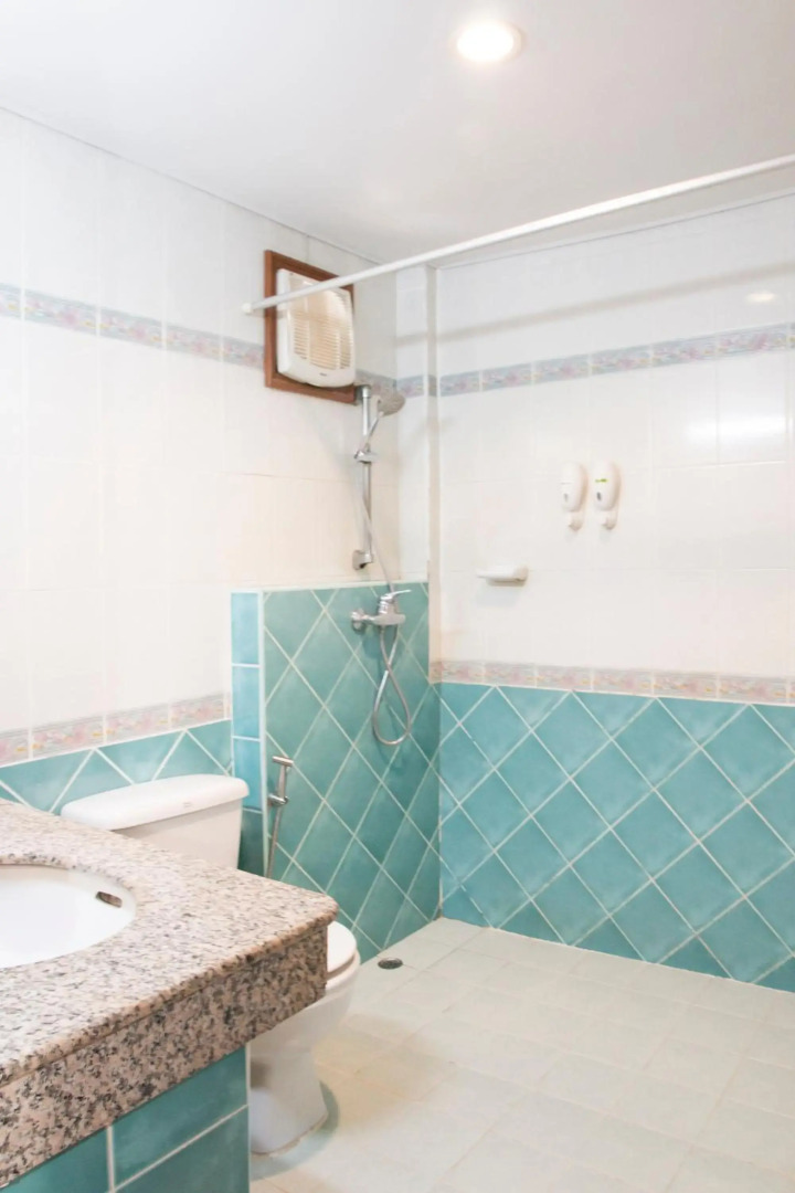 S Lodge Pattaya (formally known as Sabai Lodge)