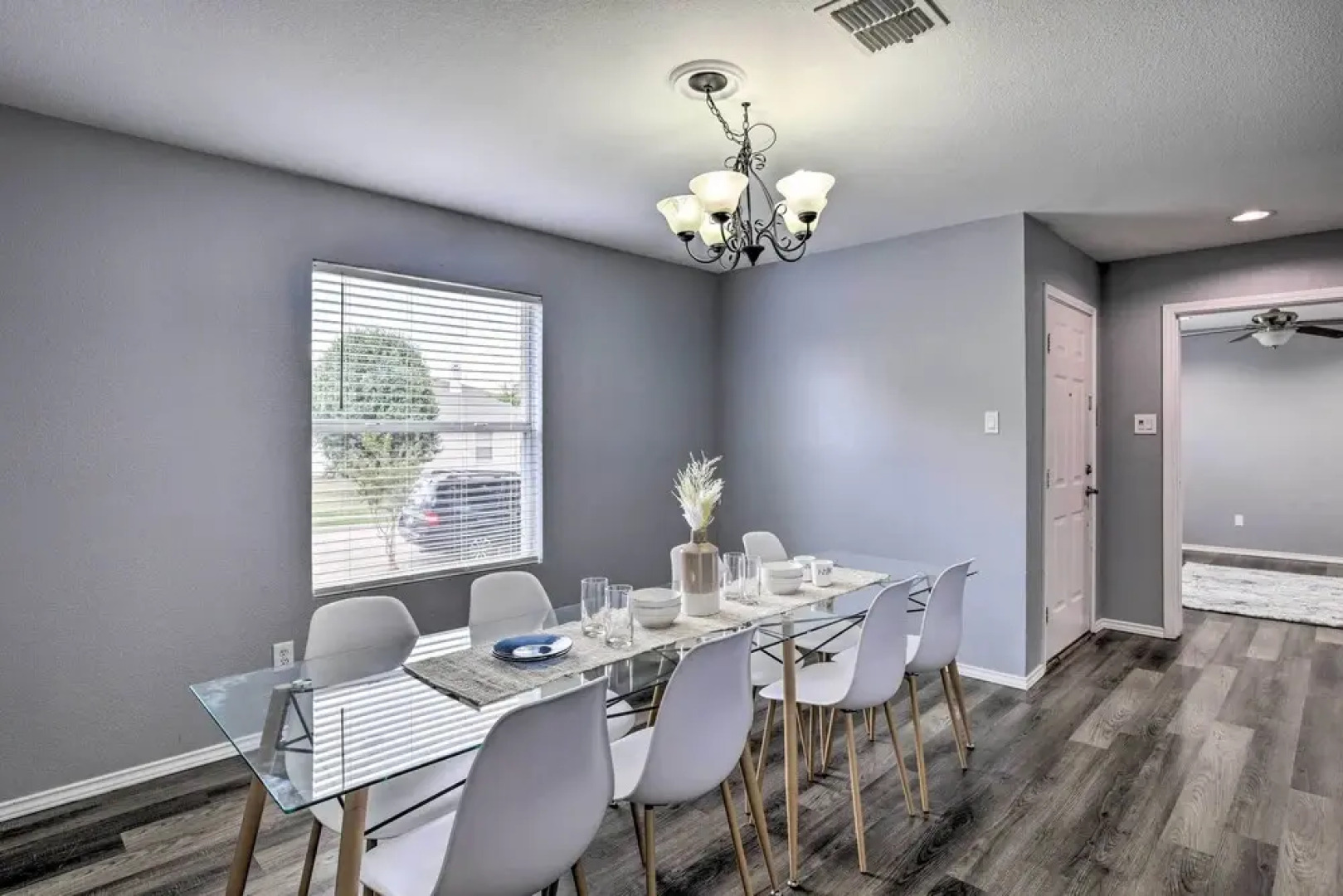 Sleek Rockwall Home Near Dtwn Dallas & Lake!