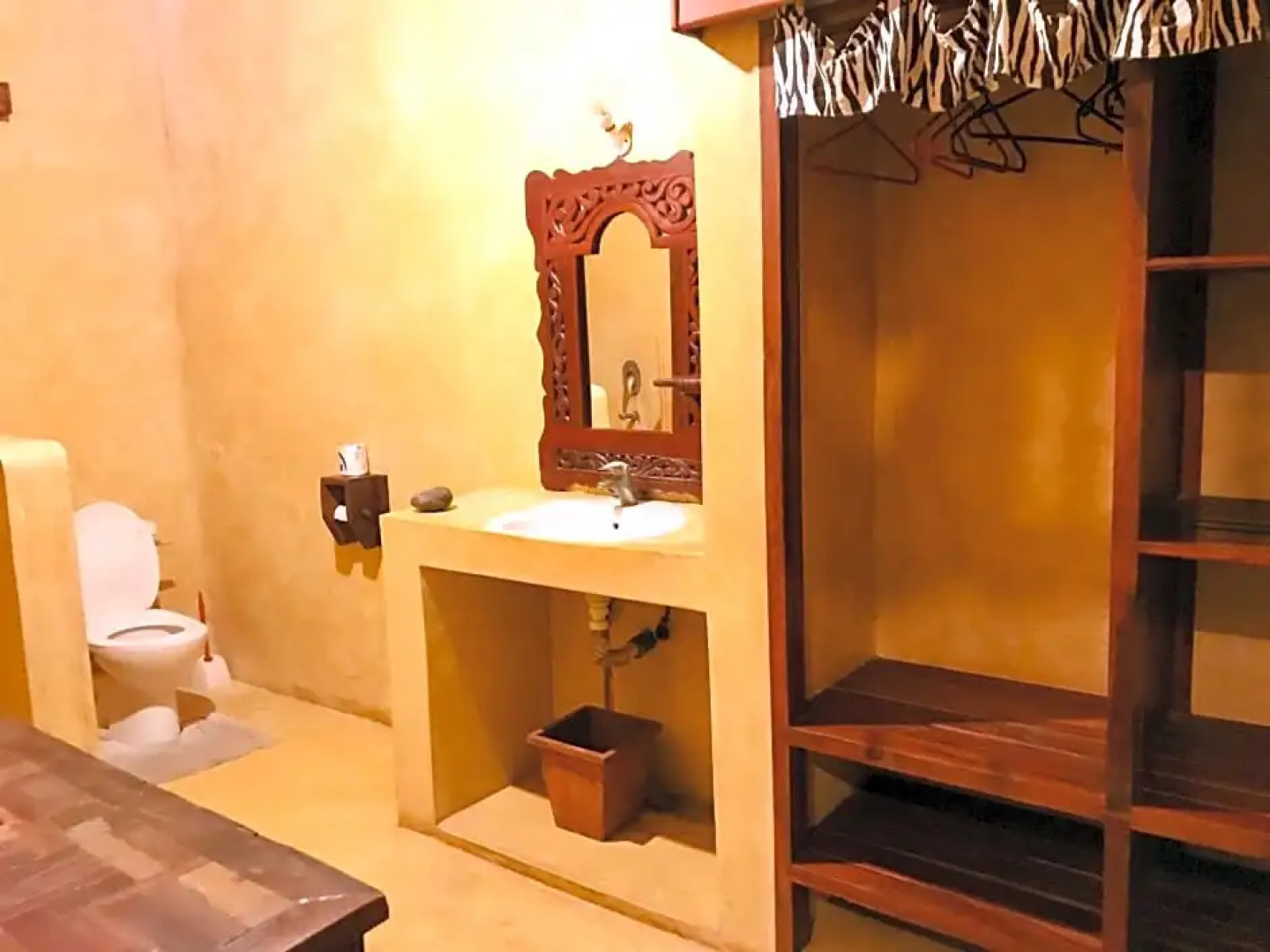 Msafini MangoTop Roof Hotel