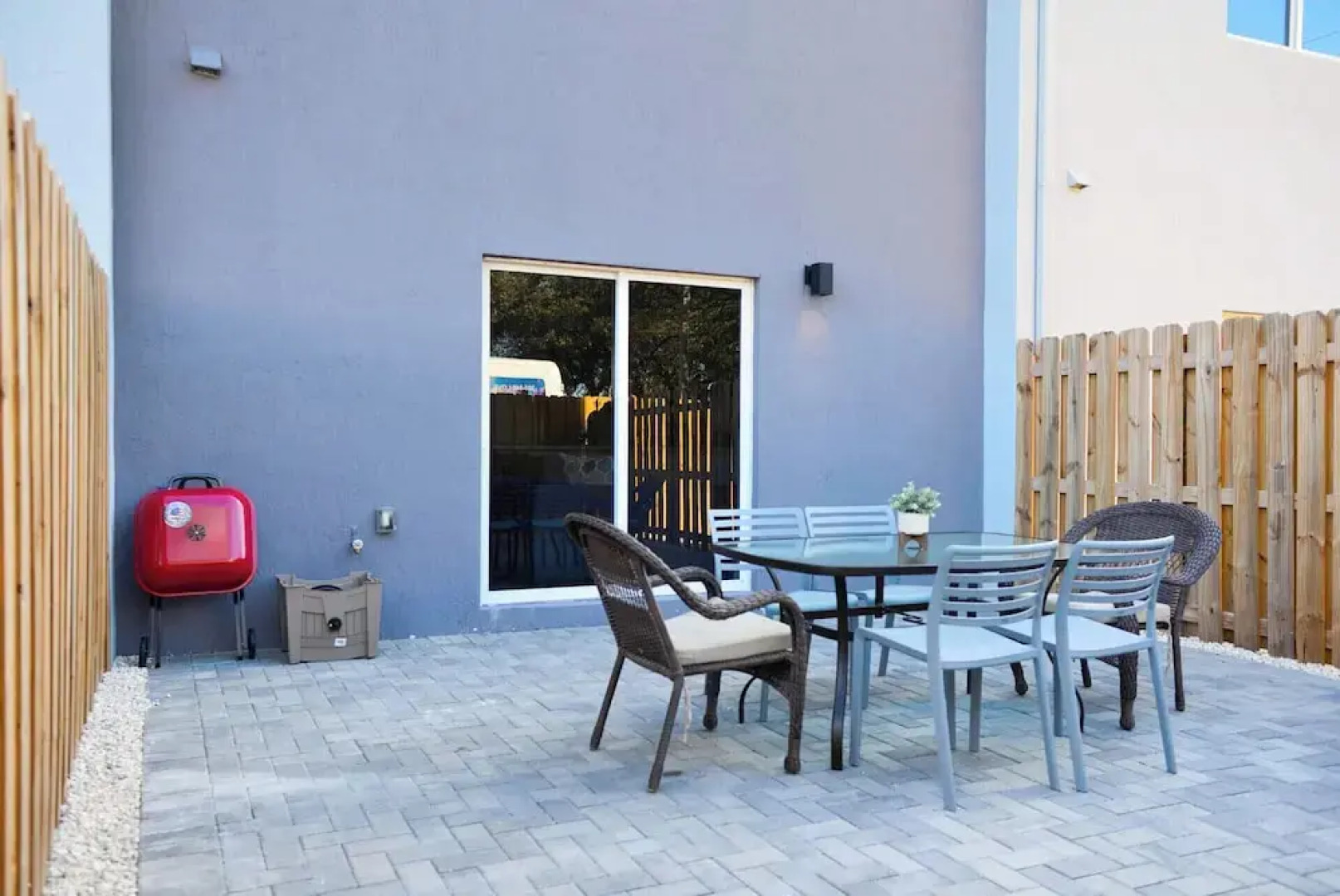 Prime Townhouses Near Design District