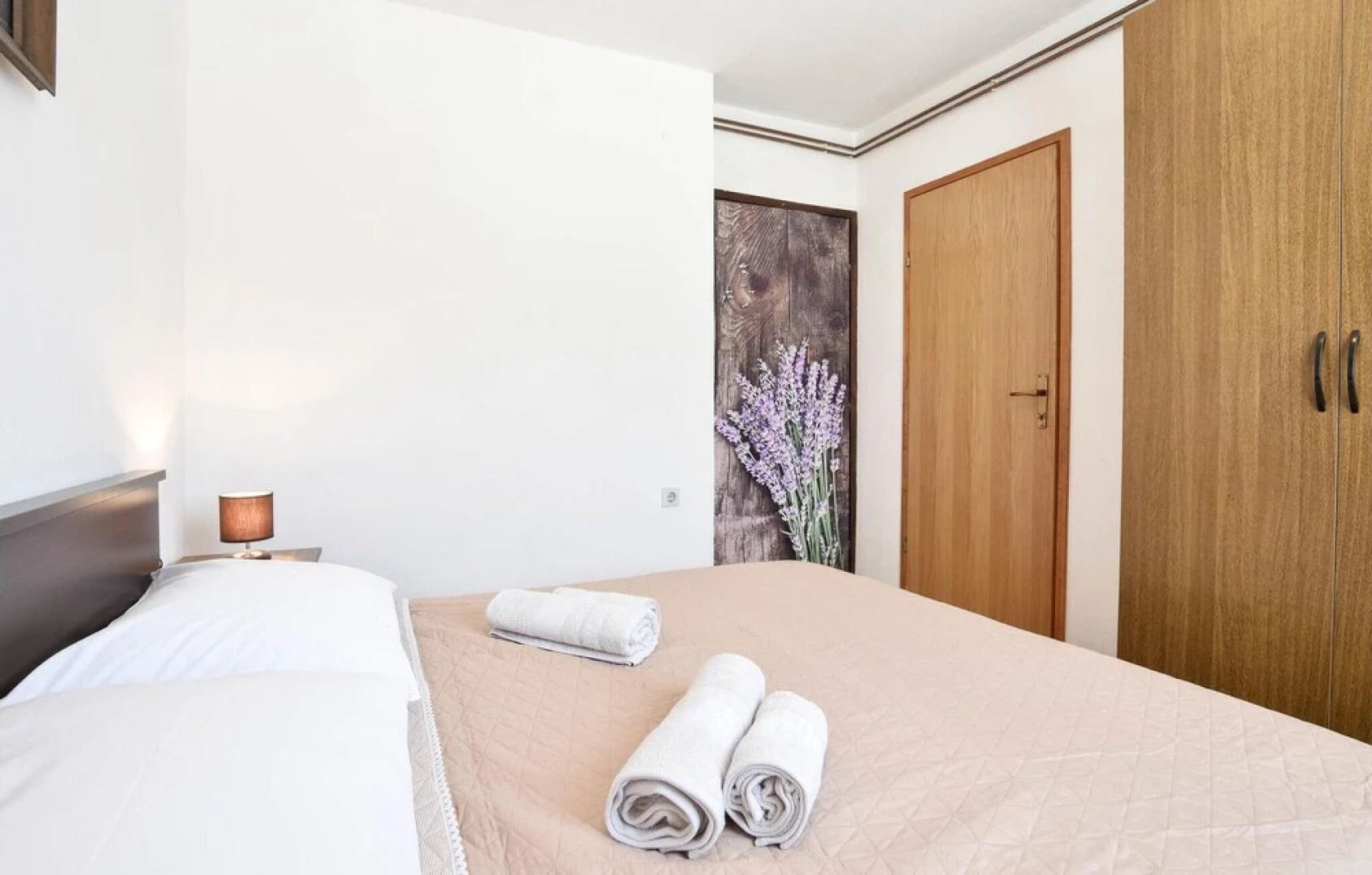 Awesome Home in Poljica With Wifi and 6 Bedrooms