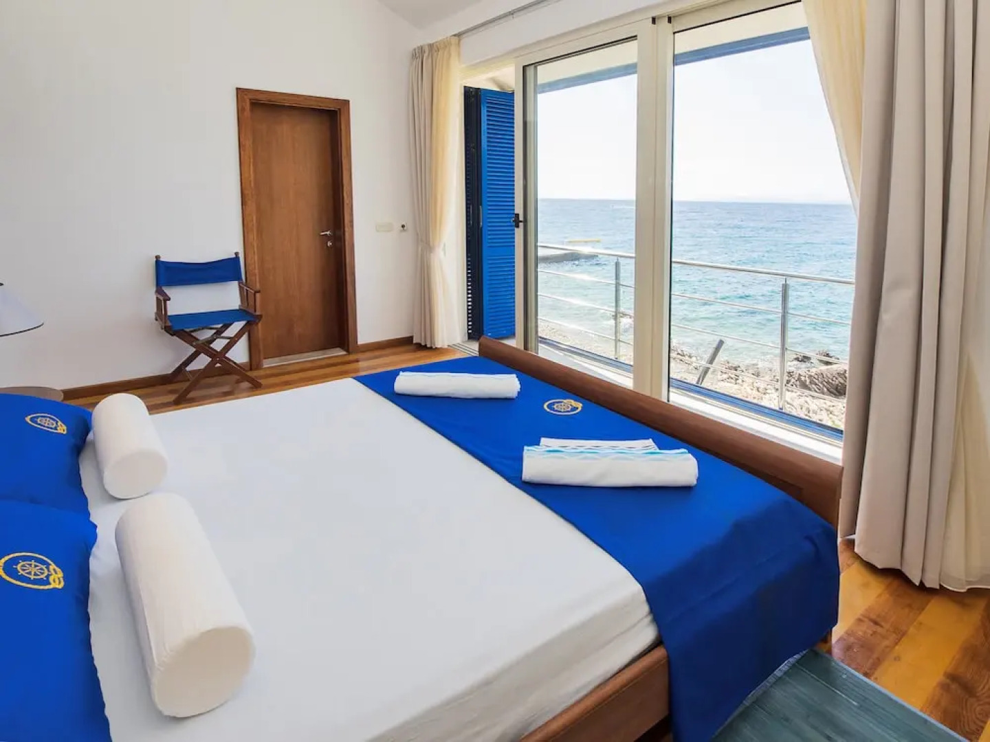 Villas Violet & Rosemary