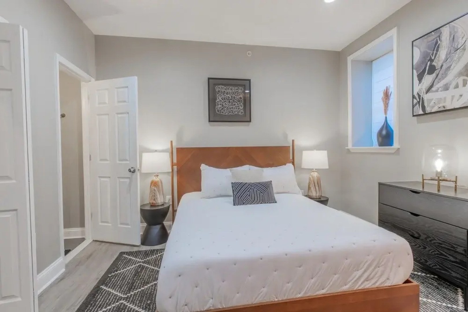 Baltimore's Home Away From Home 2 Bedroom Apts by Redawning