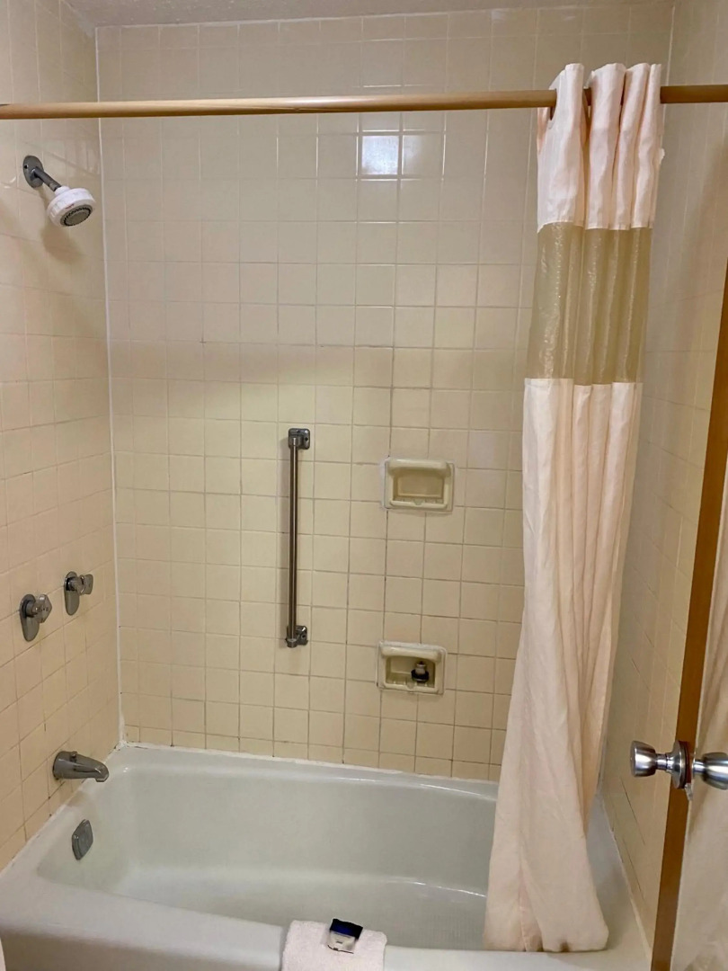 Motel 6 Marianna, FL