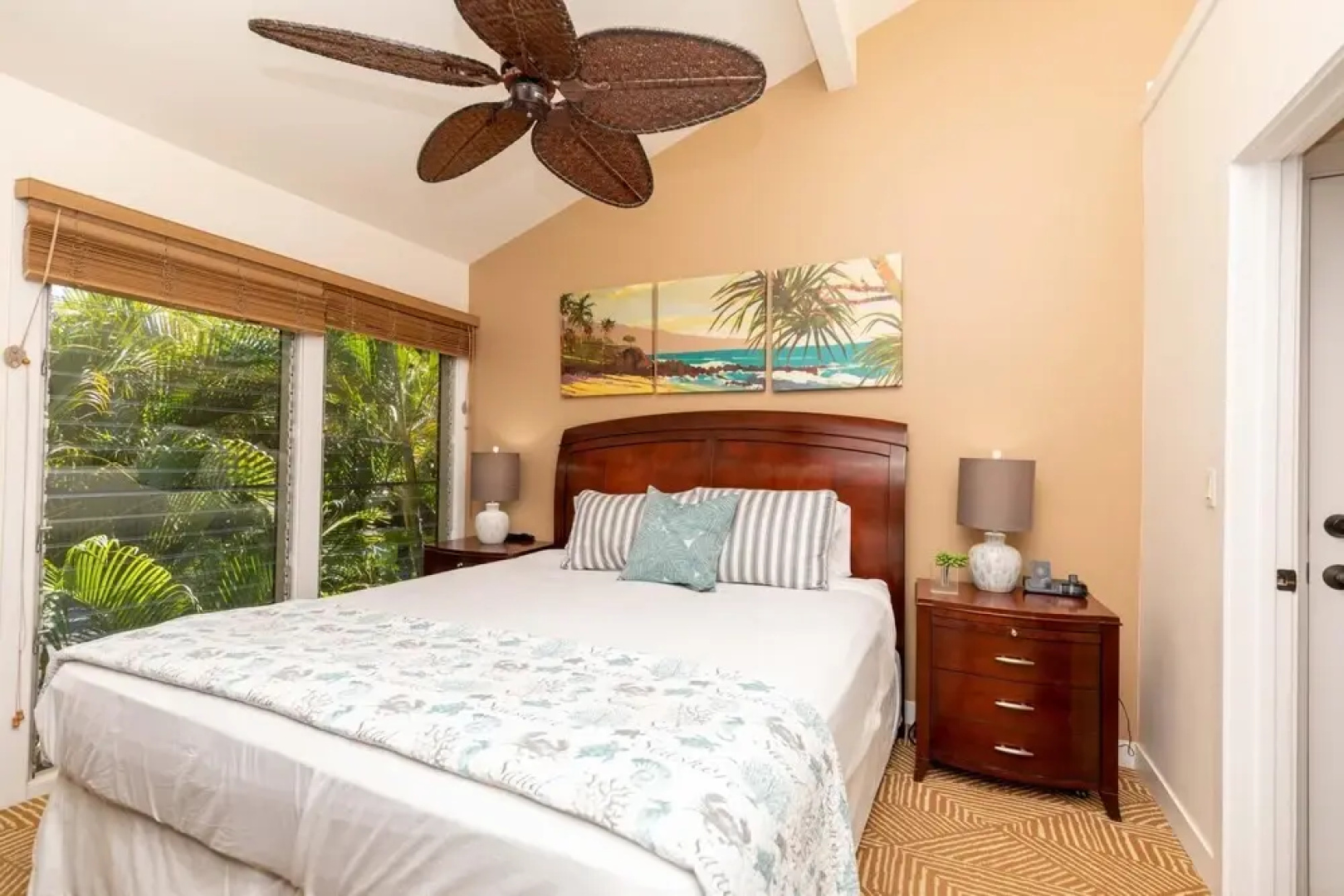 Aina Nalu K203 in Lahaina, Lahaina