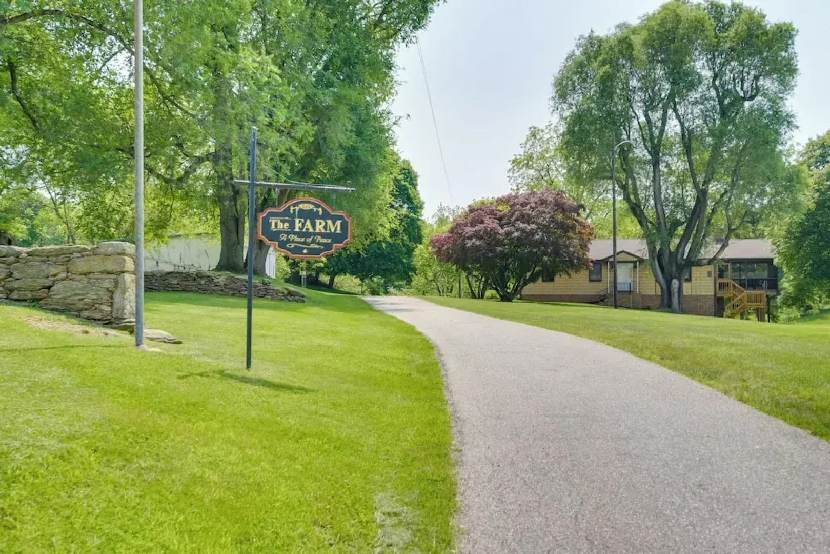 2 Mi to Wineries: Calm Cottage on 90 Acres w/ Barn