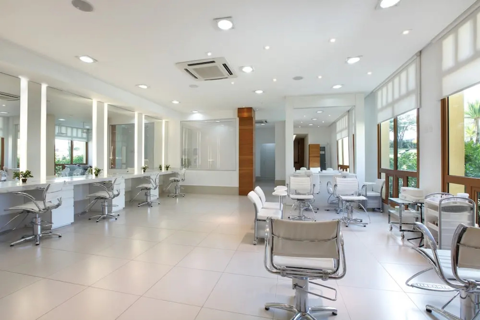 Royal Palm Plaza / The Palms