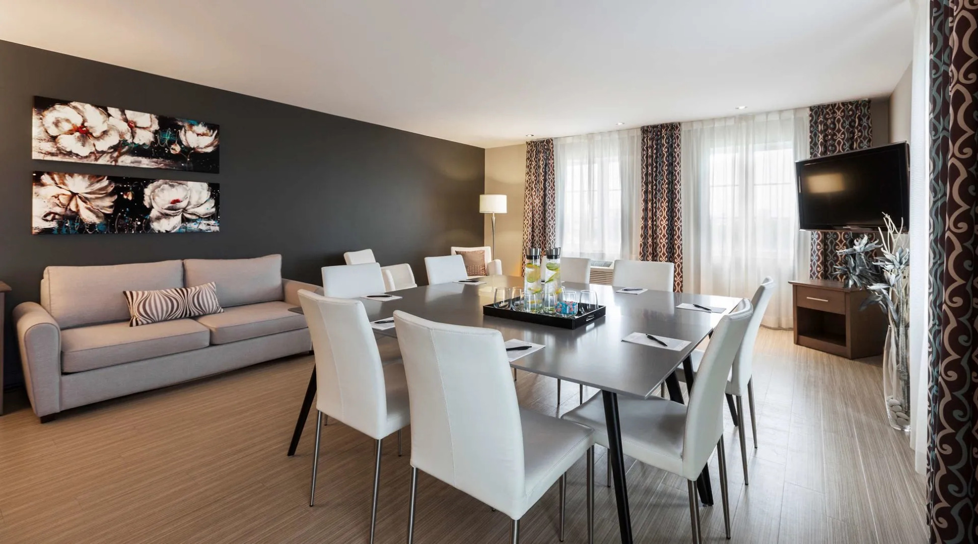 Imperia Hotel & Suites Terrebonne