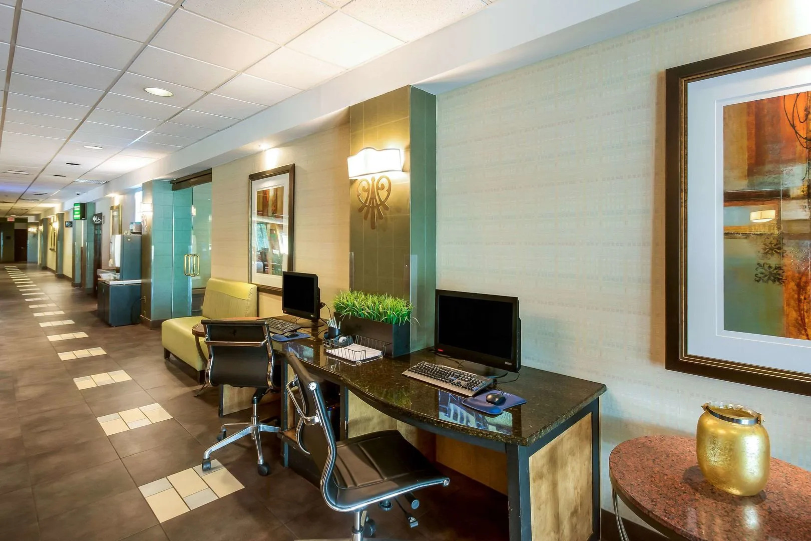 Chester Hotel & Conference Center