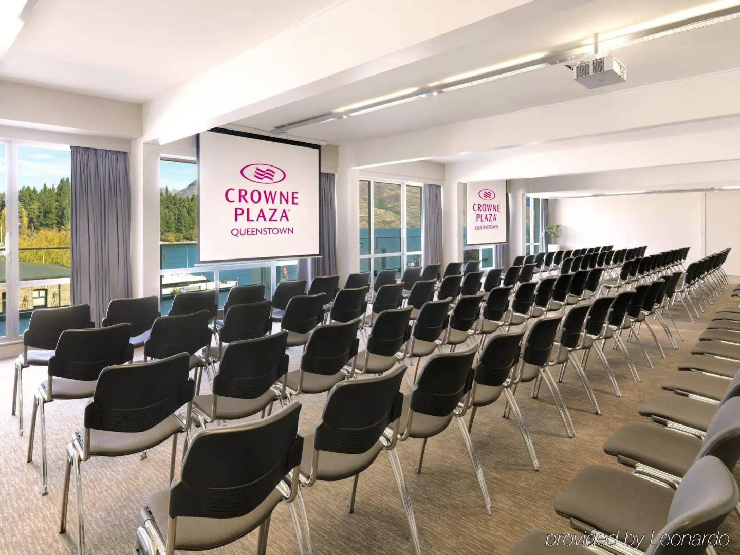 Crowne Plaza Hotel Queenstown by IHG