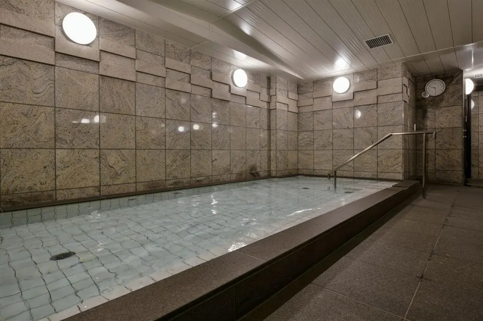 Vessel Inn Chiba Station