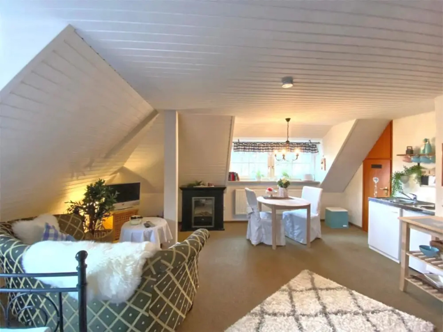 Charming Apartment in Weissenbrunn Near Forest