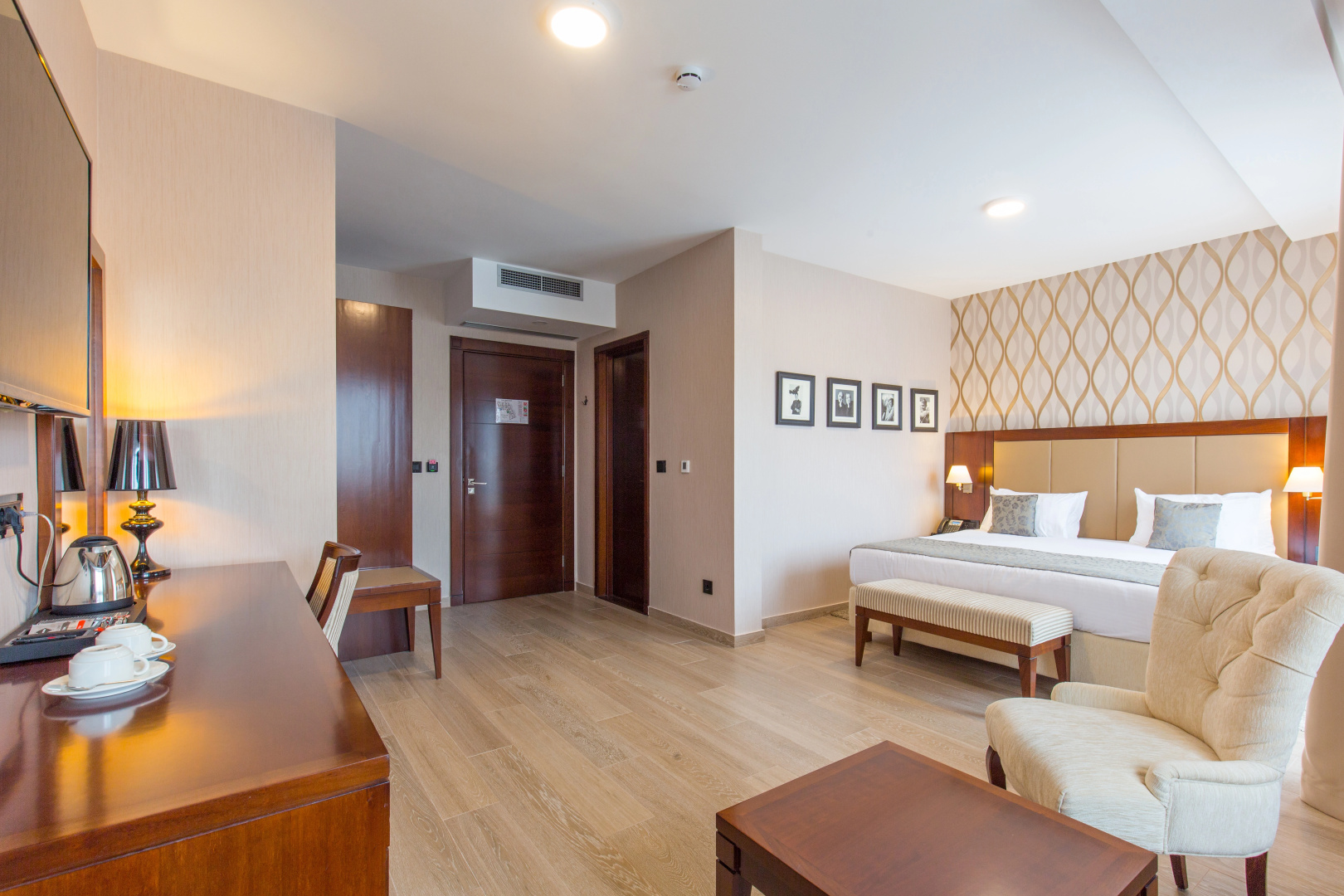 Xenon Hotel & SPA