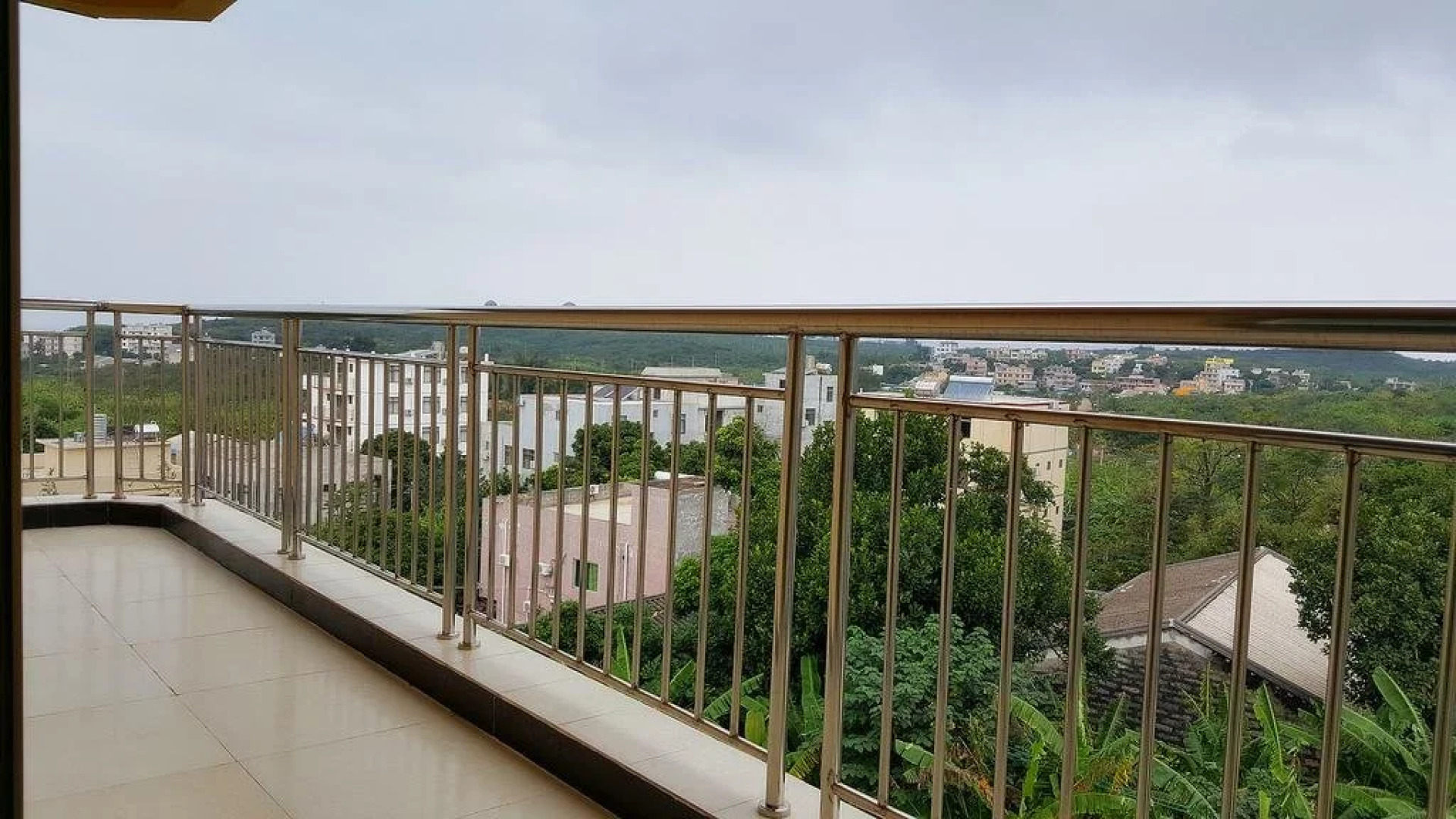 Weizhou Island Wan Jia Deng Huo Inn