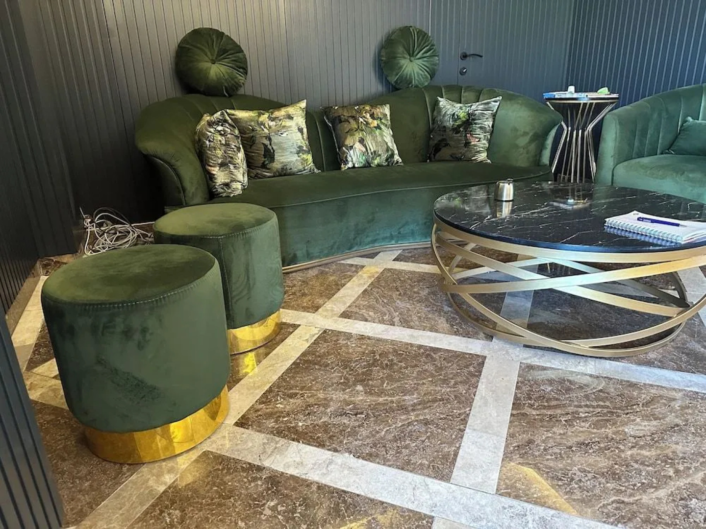 B&c Luxury Residance