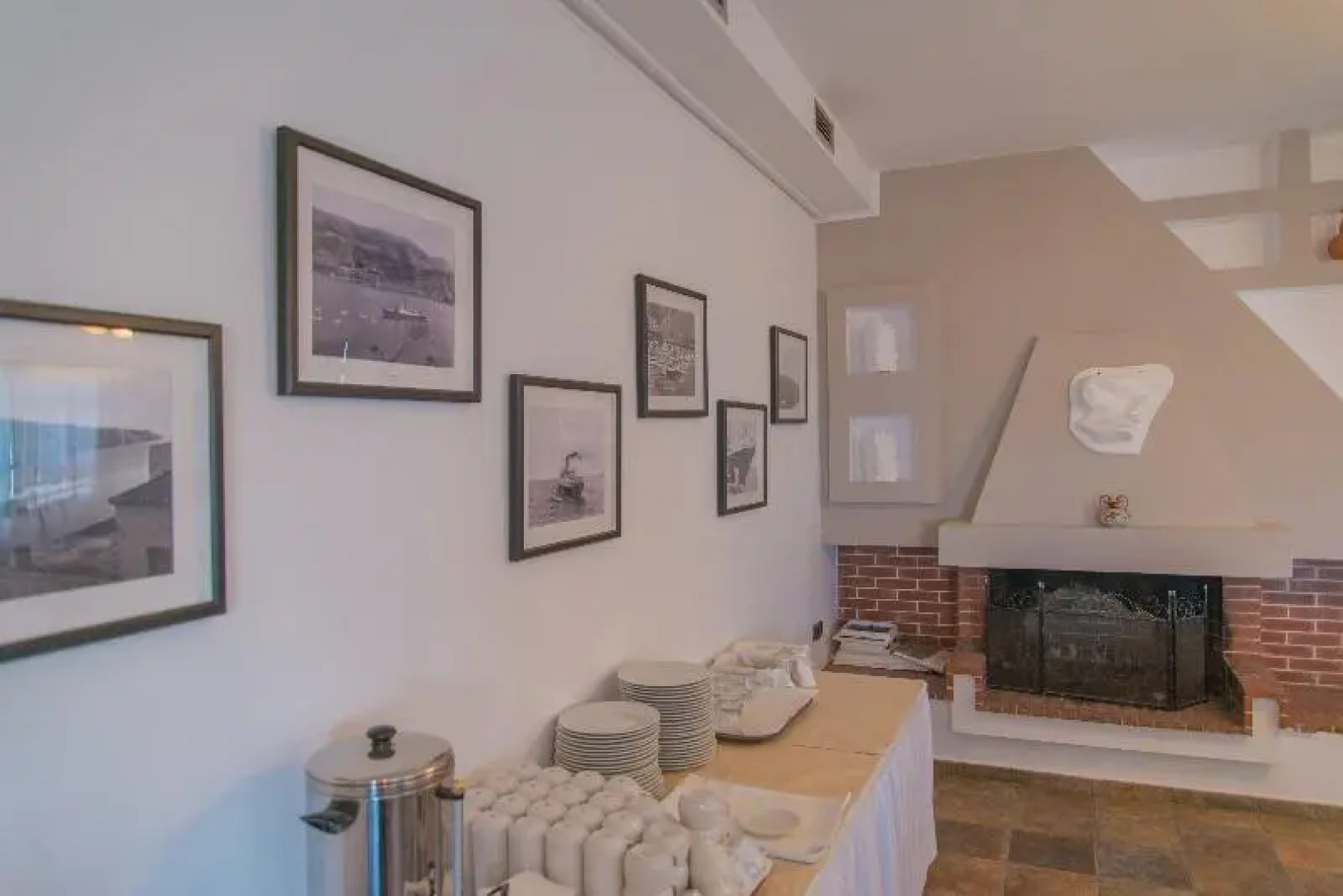 Ostria Hotel and Apartments