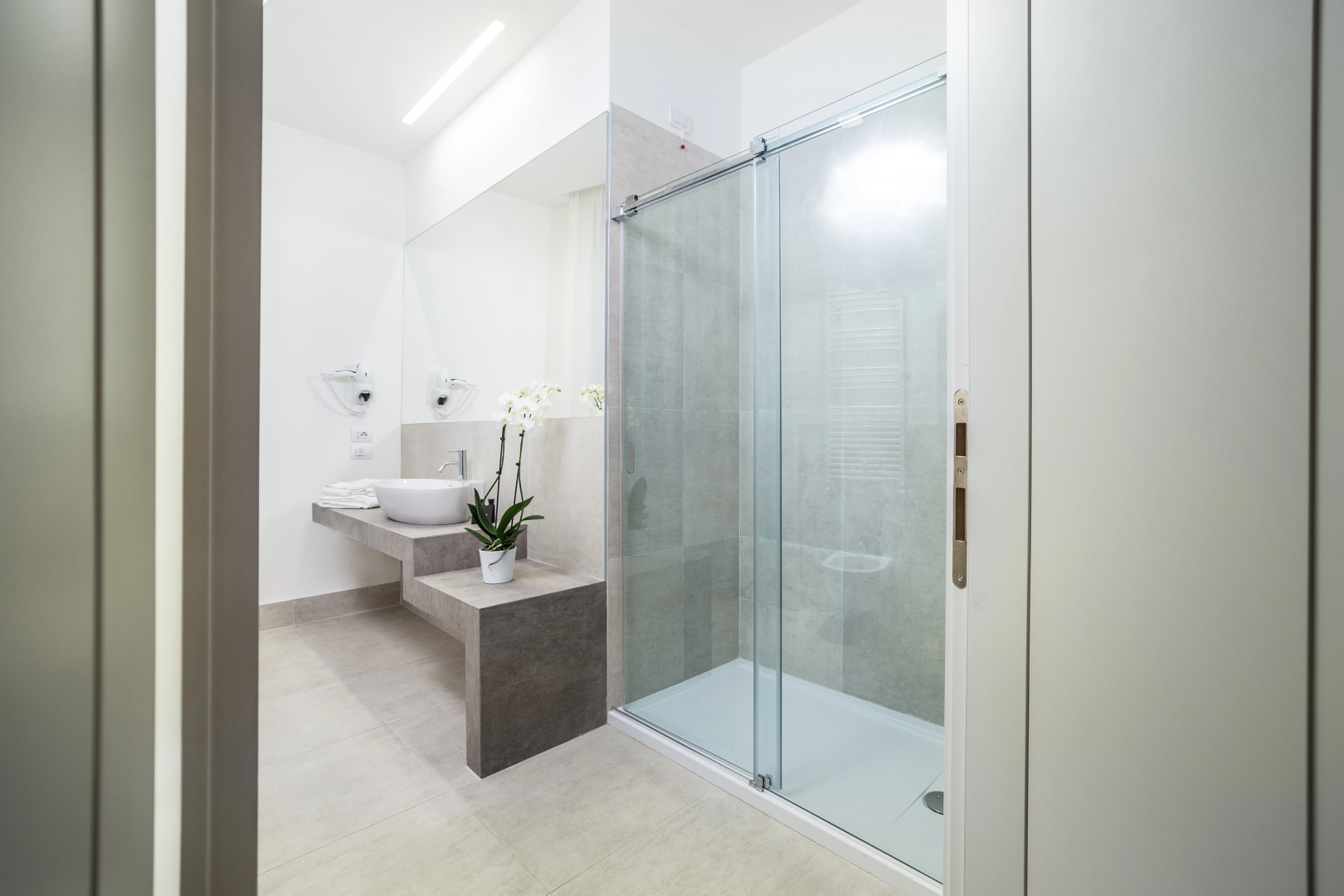 Home Boutique Luxury & Design