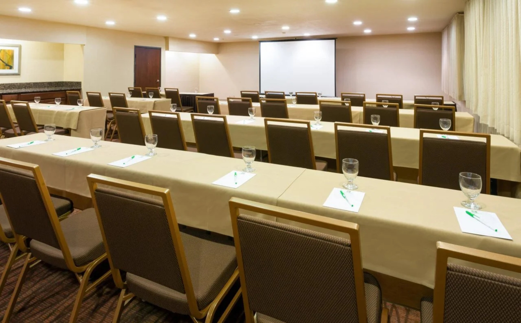 Holiday Inn Santa Ana Orange County Airport by IHG