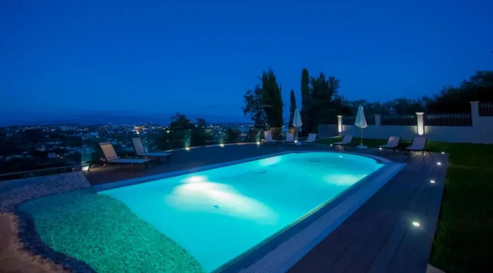 Stephandra Villa