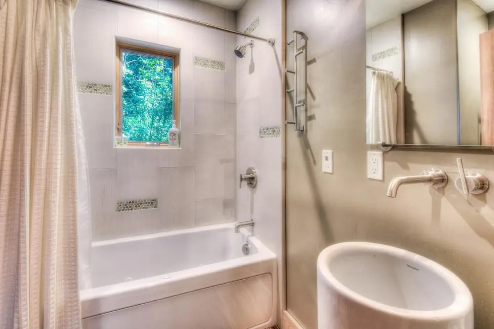 Shining Shire - Sauna, Steam Shower, Very Cool!