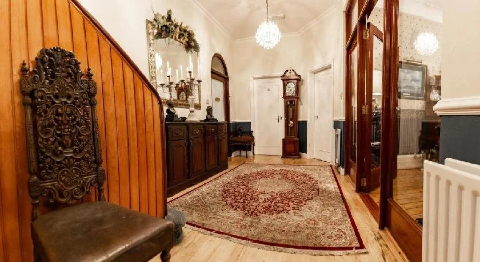 Aaron Court B&B