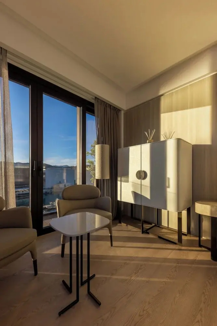 Porto Lotti Suite Hotel