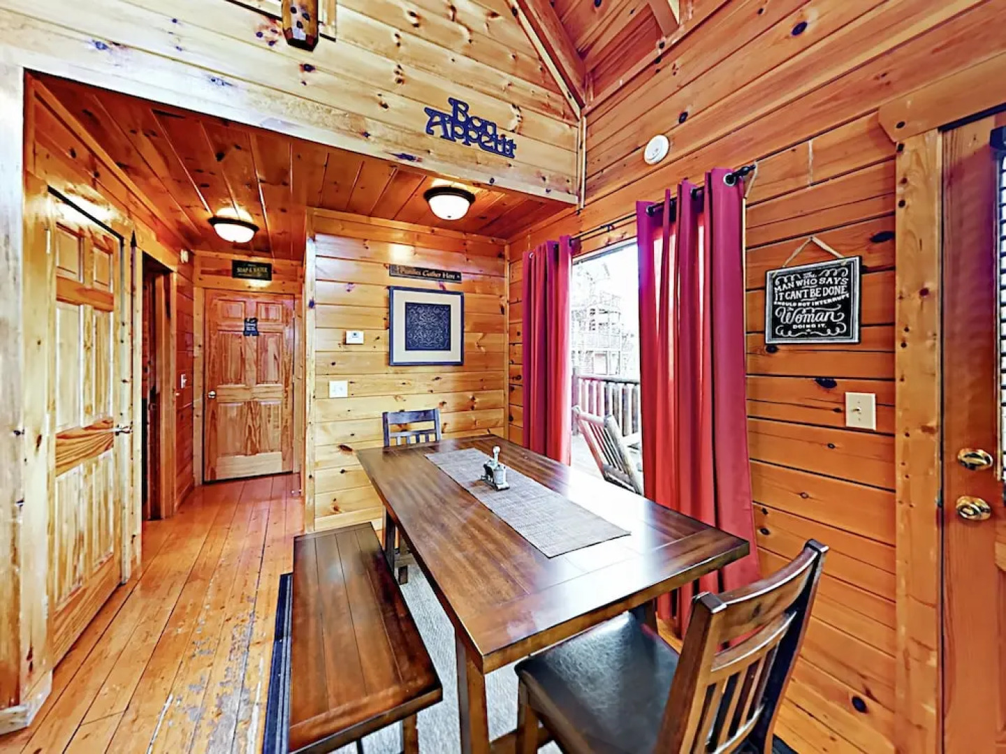 Upper Middle Creek 2 Cabins 6 Bedrooms 6 Bathrooms Cabin