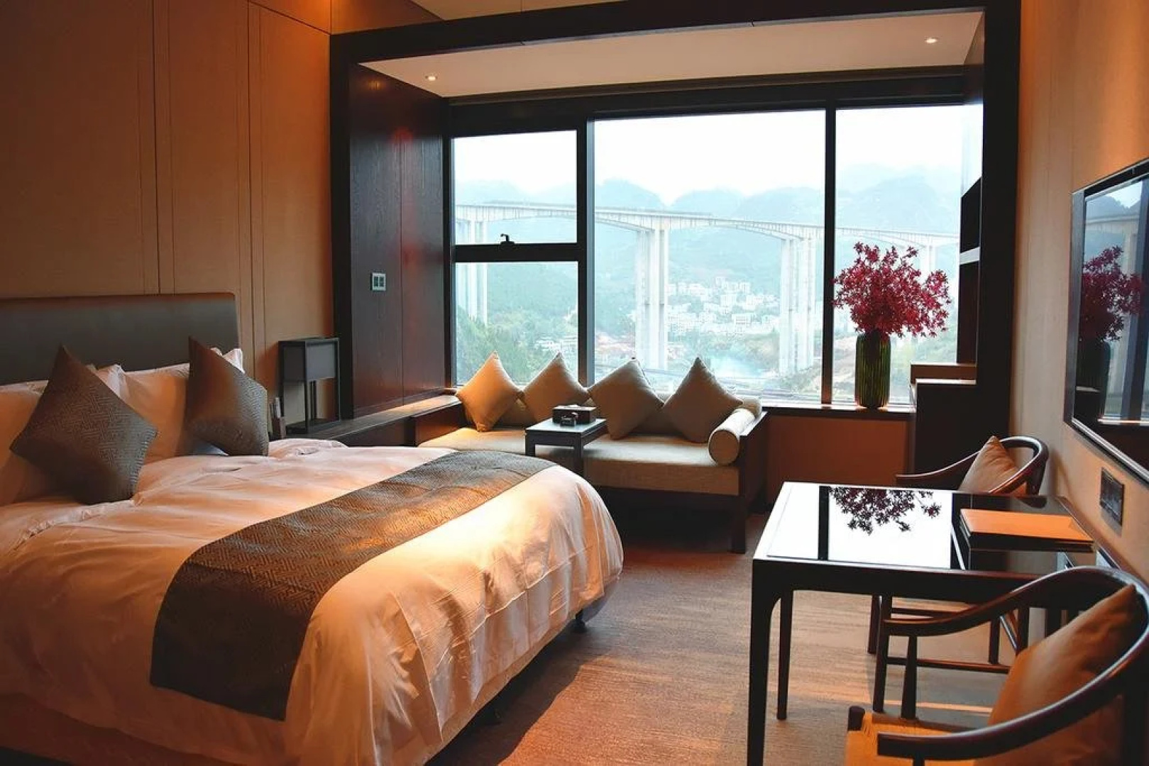 Thank Inn Hotel Guizhou Tongren Wanshan District South Expressway