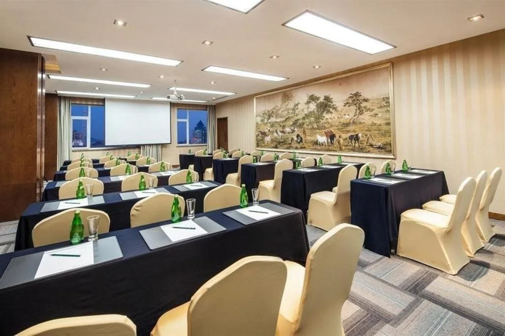 Jinan Luneng Xinyi Hotel