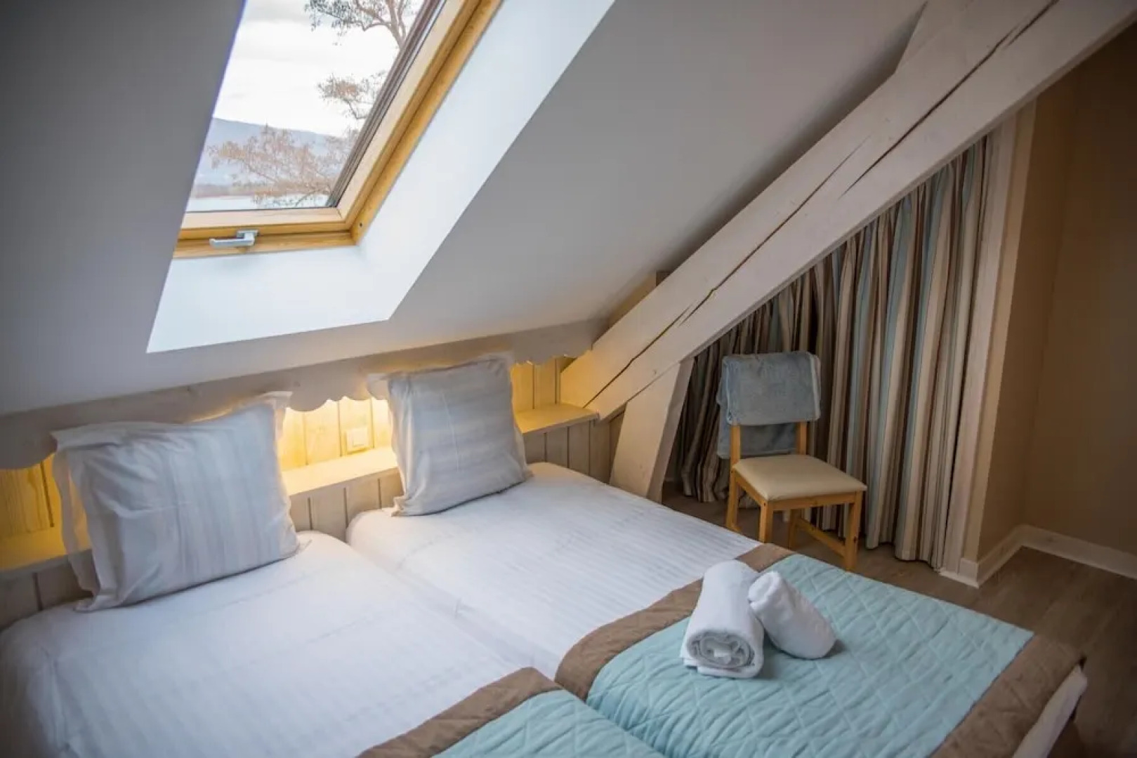 Baie DES Voiles - #203 Duplex Pieds Dans L'eau