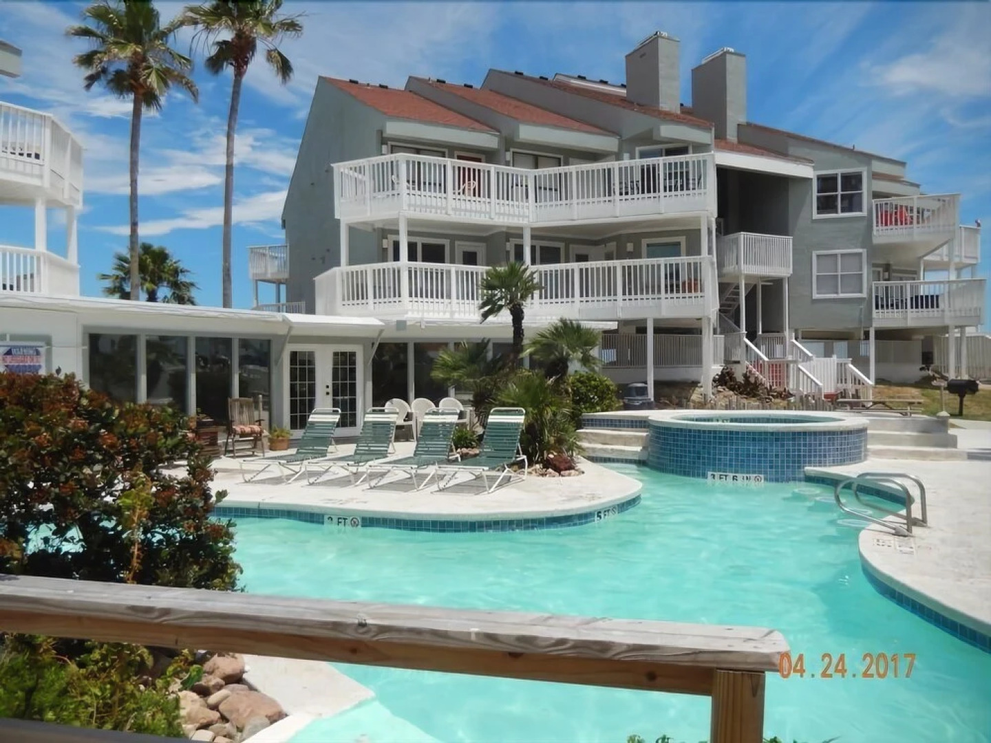 Footprints In The Sand - 2 Br Condo