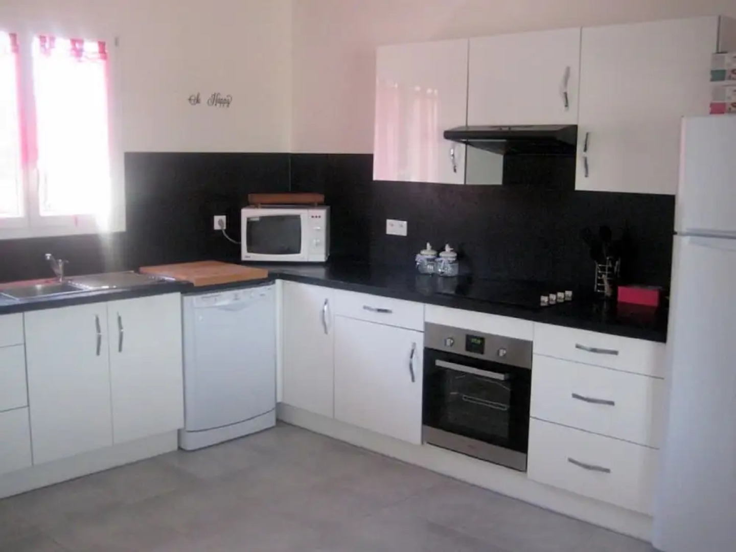 Serene Holiday Home in Les Mages With Balcony