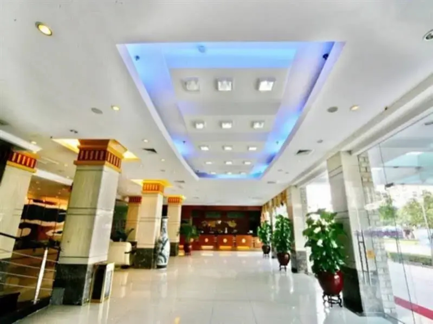 Yihailou Hotel