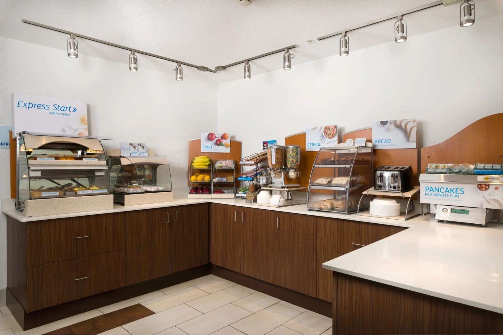 Holiday Inn Express Hotel & Suites Independence-Kansas City by IHG