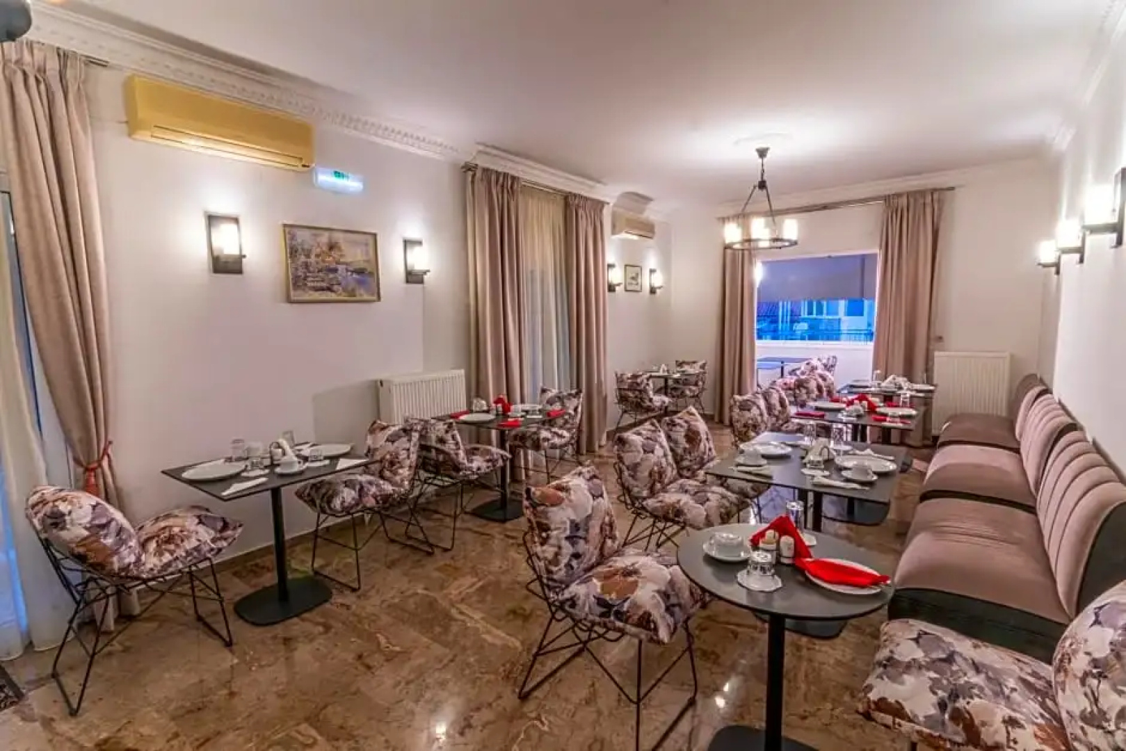 Aklidi Hotel