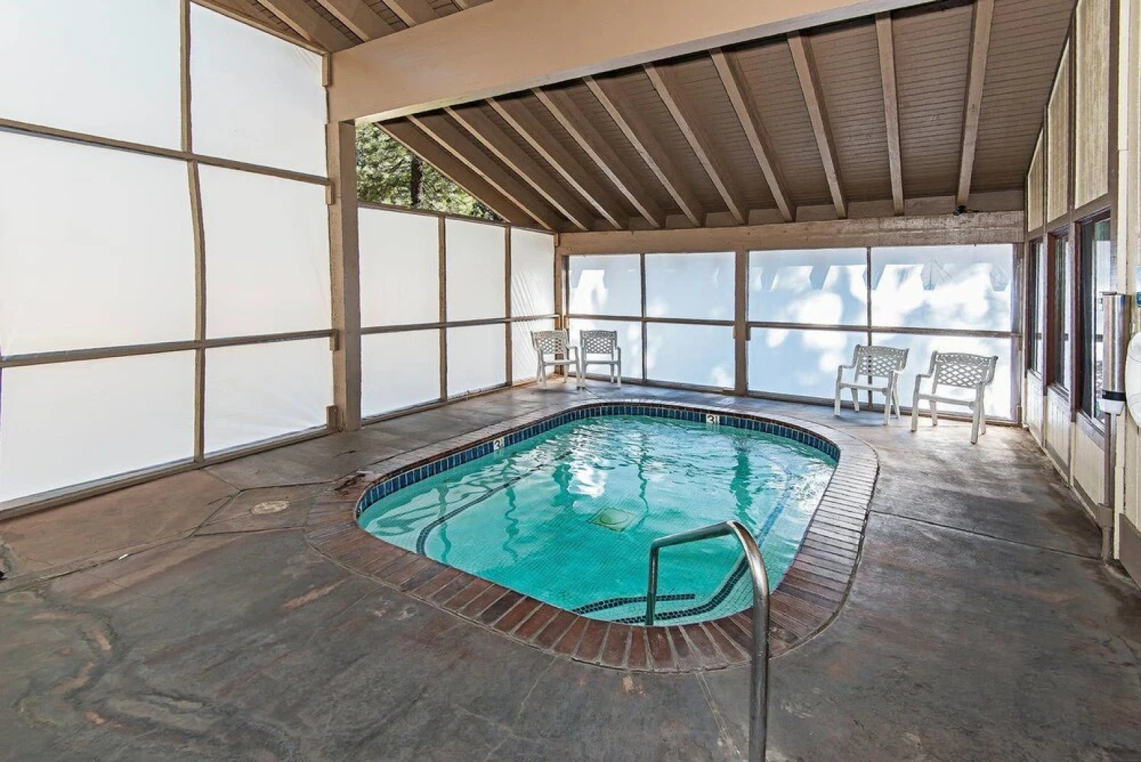 Horizons 4 Condominiums