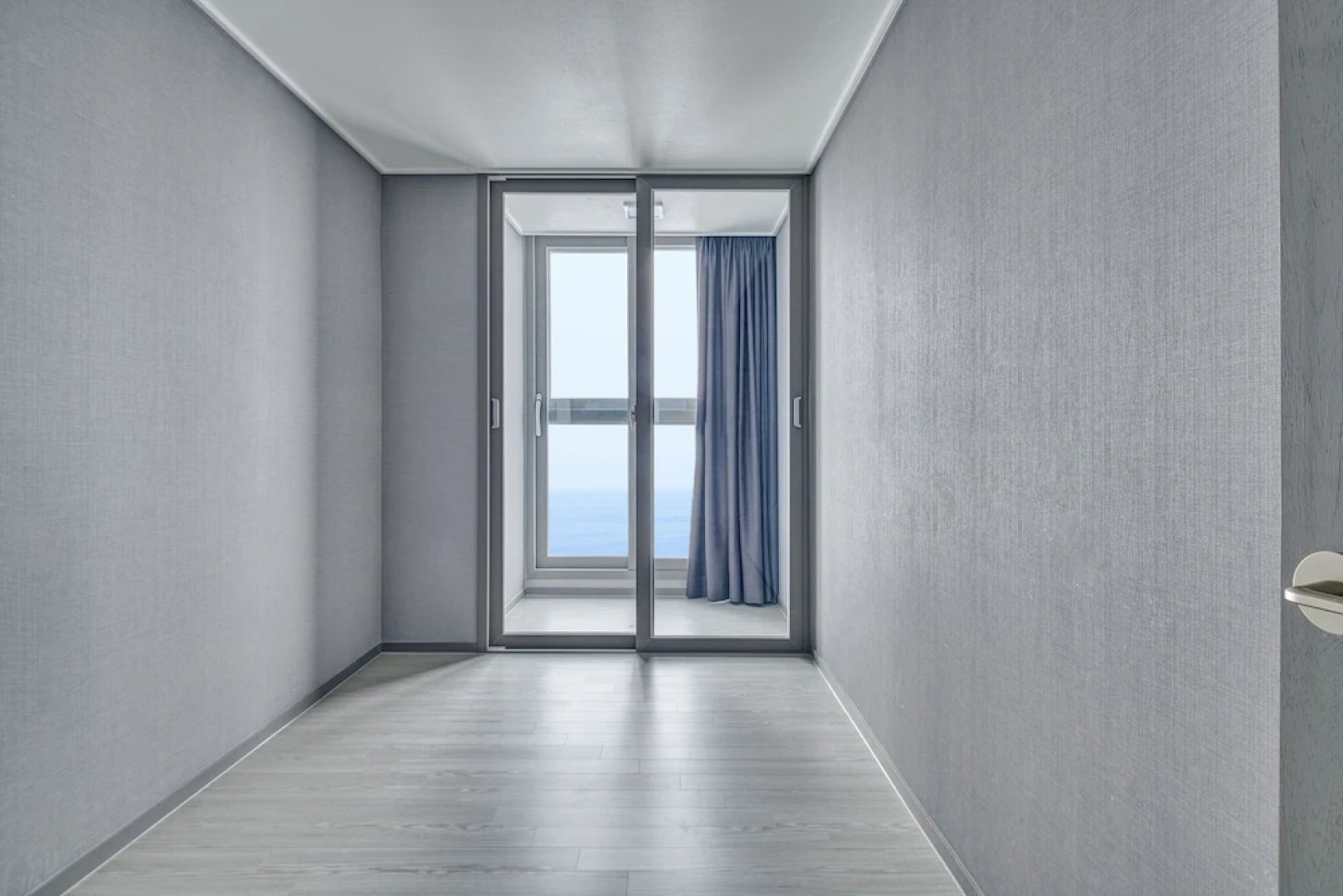 Gangneung Chonpines Ocean Suites Hotel