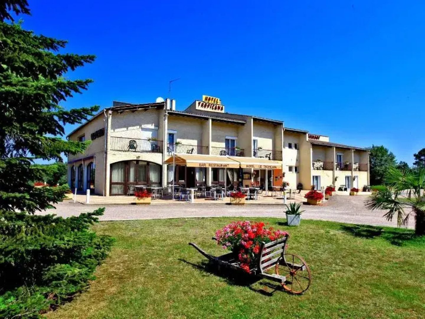 Logis Hôtel le Tropicana