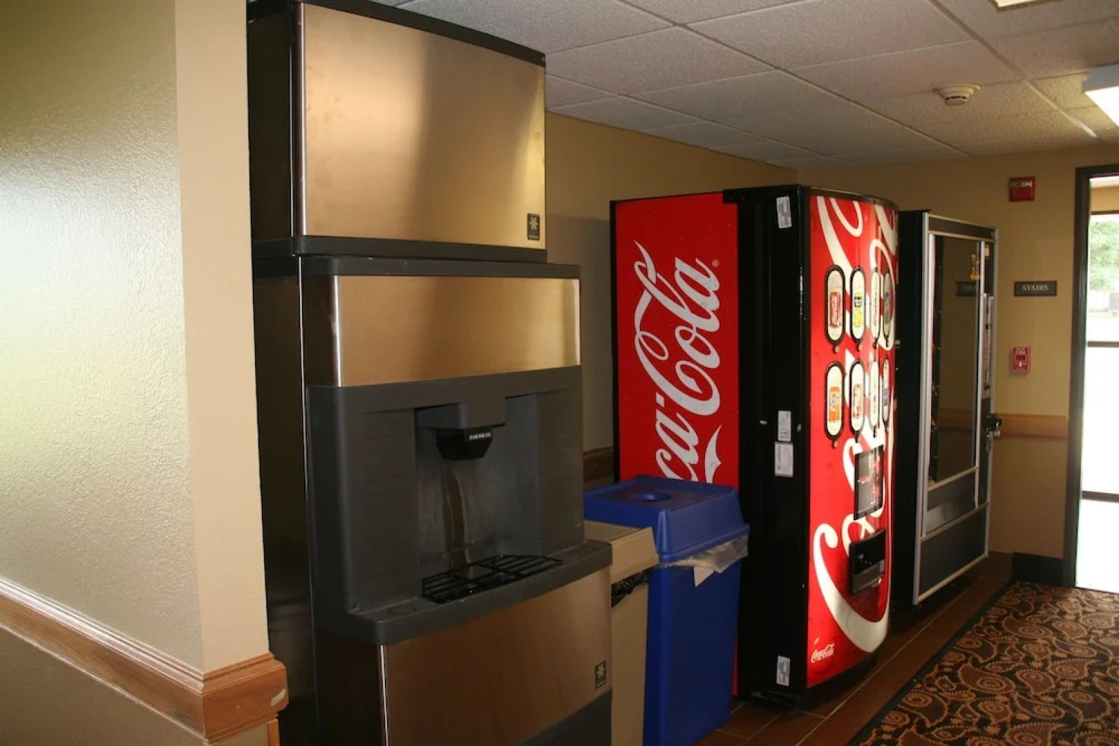 AmericInn Lodge & Suites Elkhorn