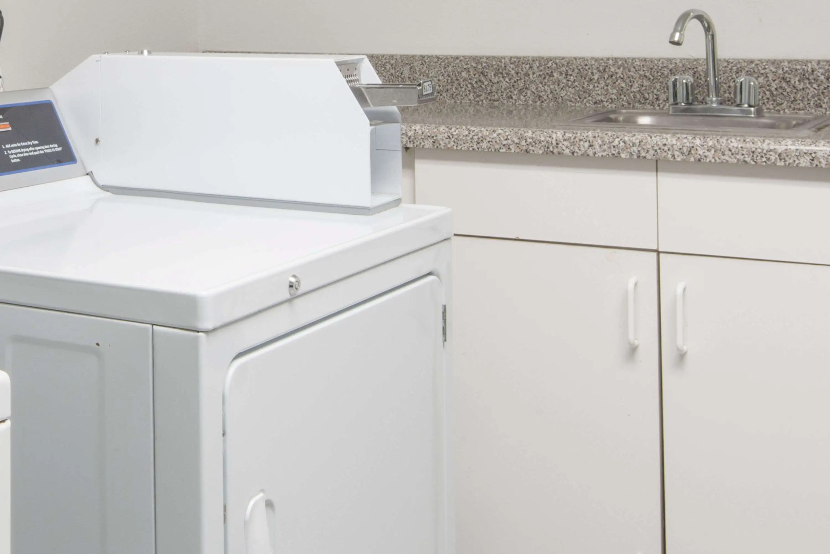 Super 8 by Wyndham Groton